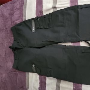 XL black cargo pants